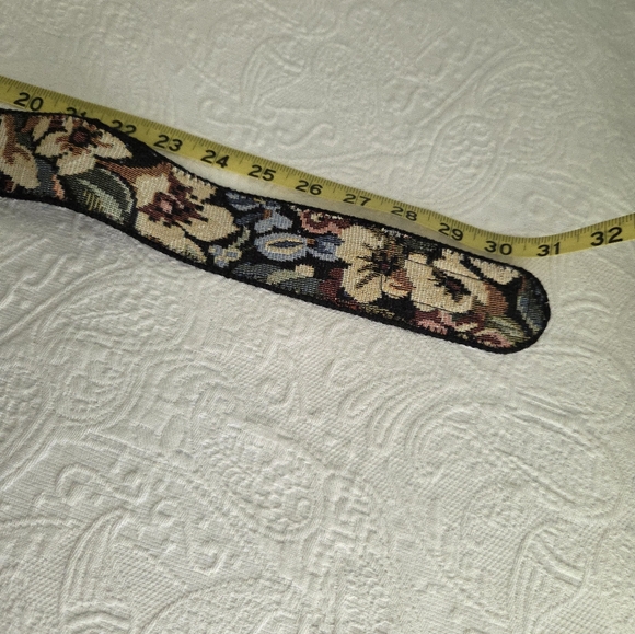 Floral Tapestry Wrap Belt - Picture 3 of 9